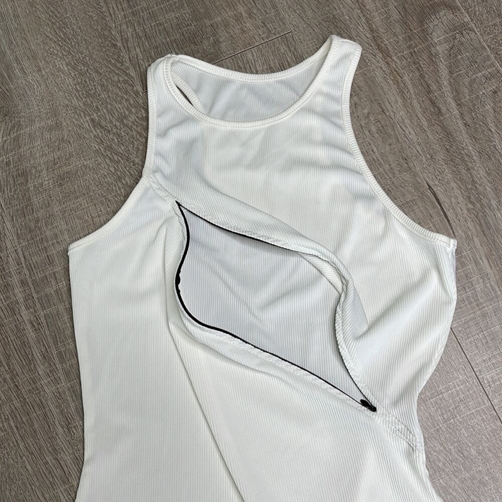 Cream Ribbed Diagonal Zip Front Detail Tank Top Women’s Size Small - Picture 4 of 6